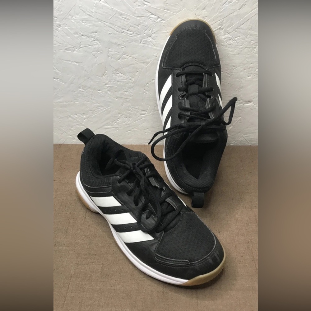 Adidas Ligra 7 Women's Size 9 Indoor Court Sneakers Volleyball Black White